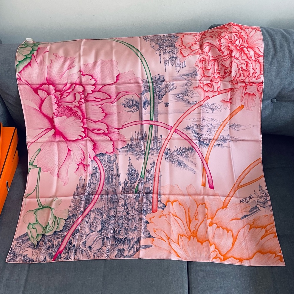 Hermes A L’Ombre Des Pivoine Scarf